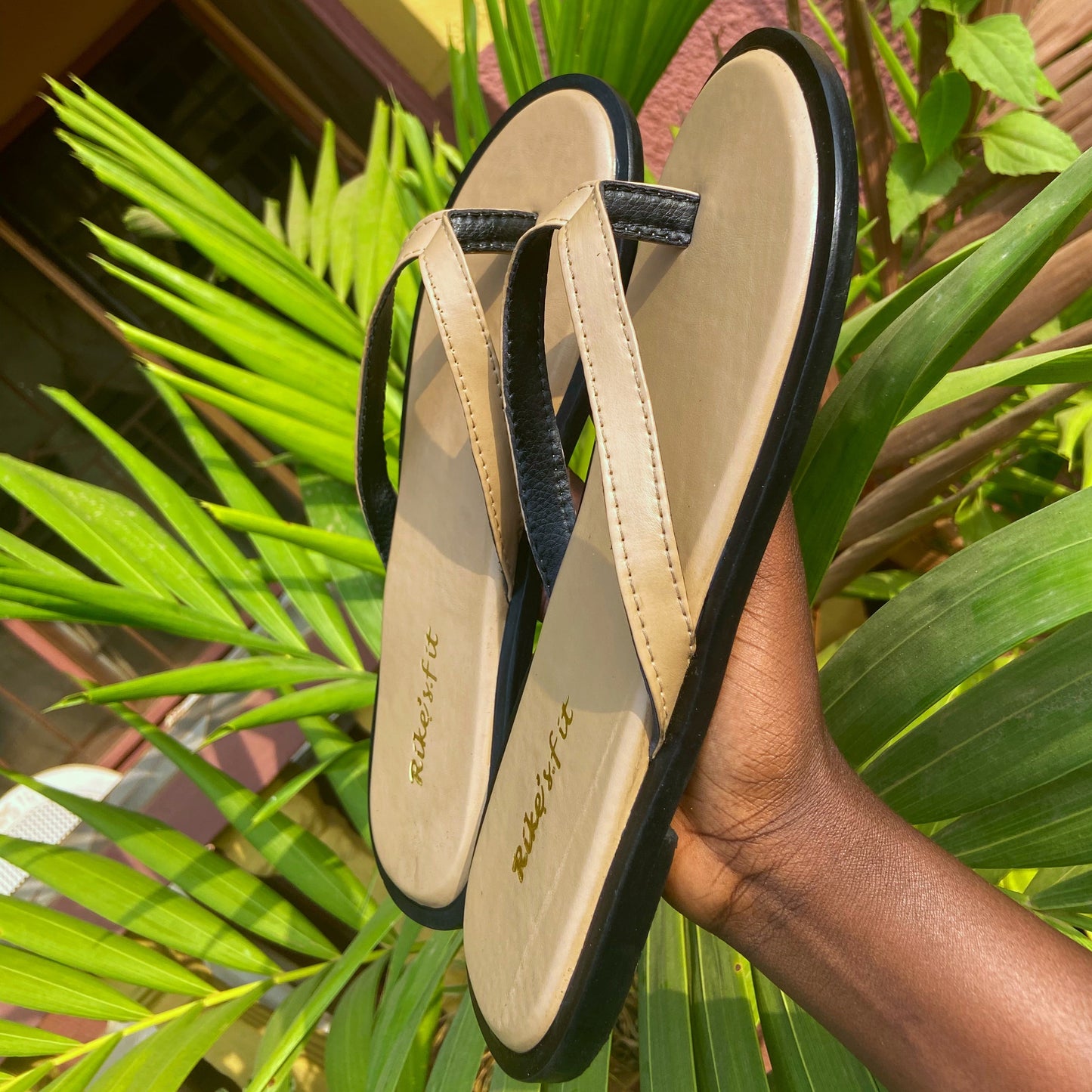 Simple Style Flat Sandals – Casual & Comfortable Fit