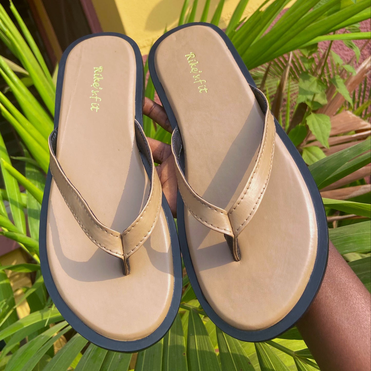 Simple Style Flat Sandals – Casual & Comfortable Fit
